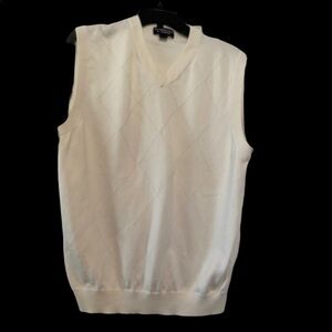 Crown & Ivy pullover Men’s Vest Size L